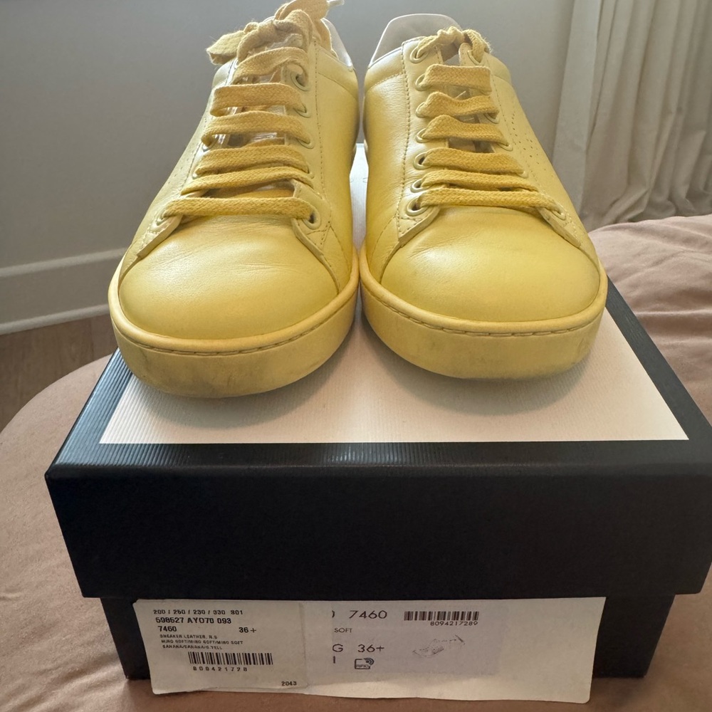 Gucci Ace Yellow leather sneakers AUTHENTIC! Box and dust bags!